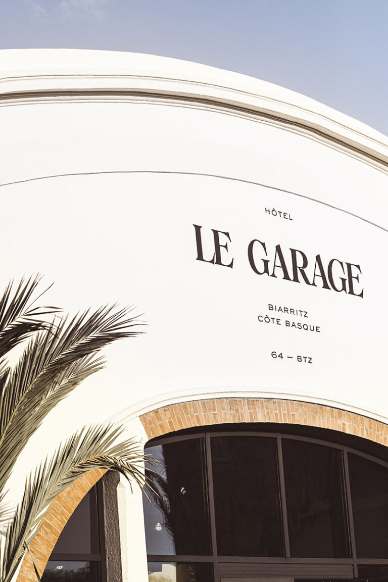Hôtel avec Parking proche centre ville de Biarritz Le Garage